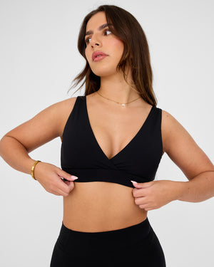 Sujetador deportivo Legacy Ultimate con cuello en V