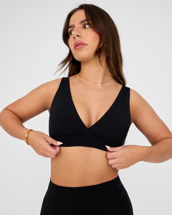 Sujetador deportivo Legacy Ultimate con cuello en V