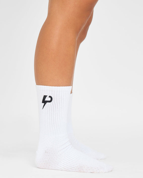 Calcetines premium con logo bordado - hover image