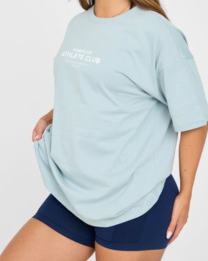 Athlete Club T-Shirt in Übergröße